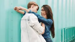 How to Tell if He’s Actually in Love: Key Signs of an Emotionally Unavailable Man