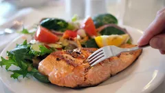 5 Common Types of Fish That Can Easily Boost Your Diet with Nutrients and Vitamins